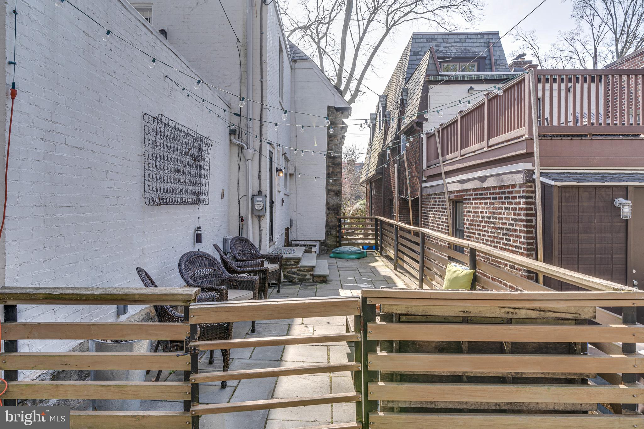 EAST FALLS - Residential