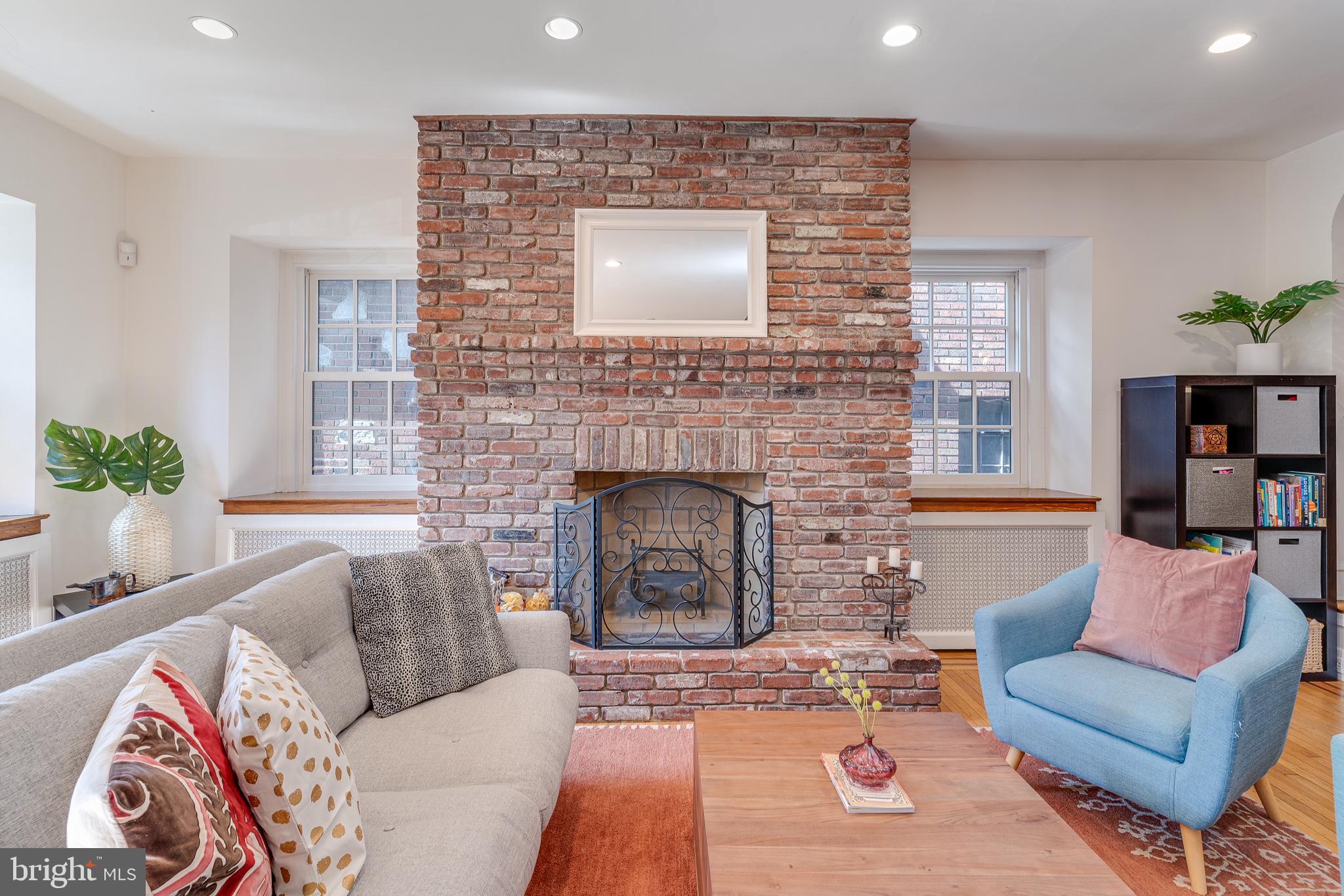 EAST FALLS - Residential