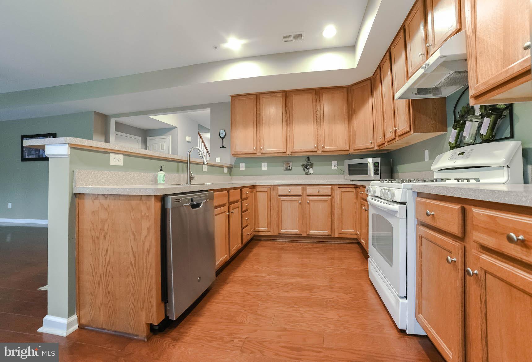 DAHLIA PARK OF WILDEWOOD - Residential