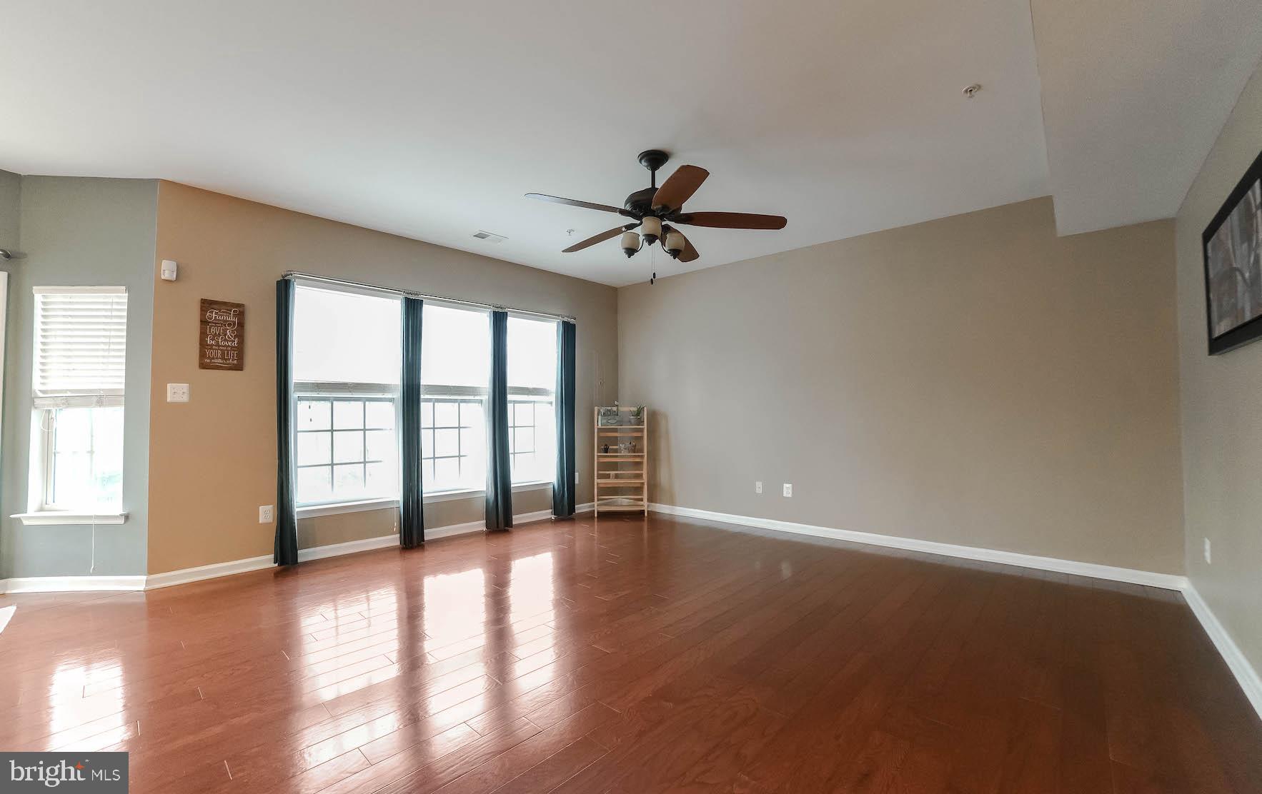 DAHLIA PARK OF WILDEWOOD - Residential