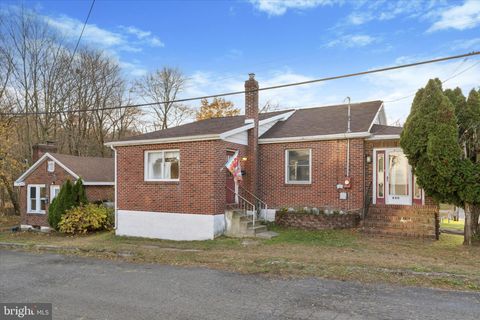 400 S NICE FRACKVILLE PA 17931