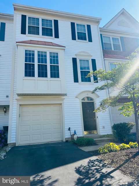 Photo of 21740 Kings Crossing Terrace, ASHBURN, VA 20147 (MLS # VALO2124654)