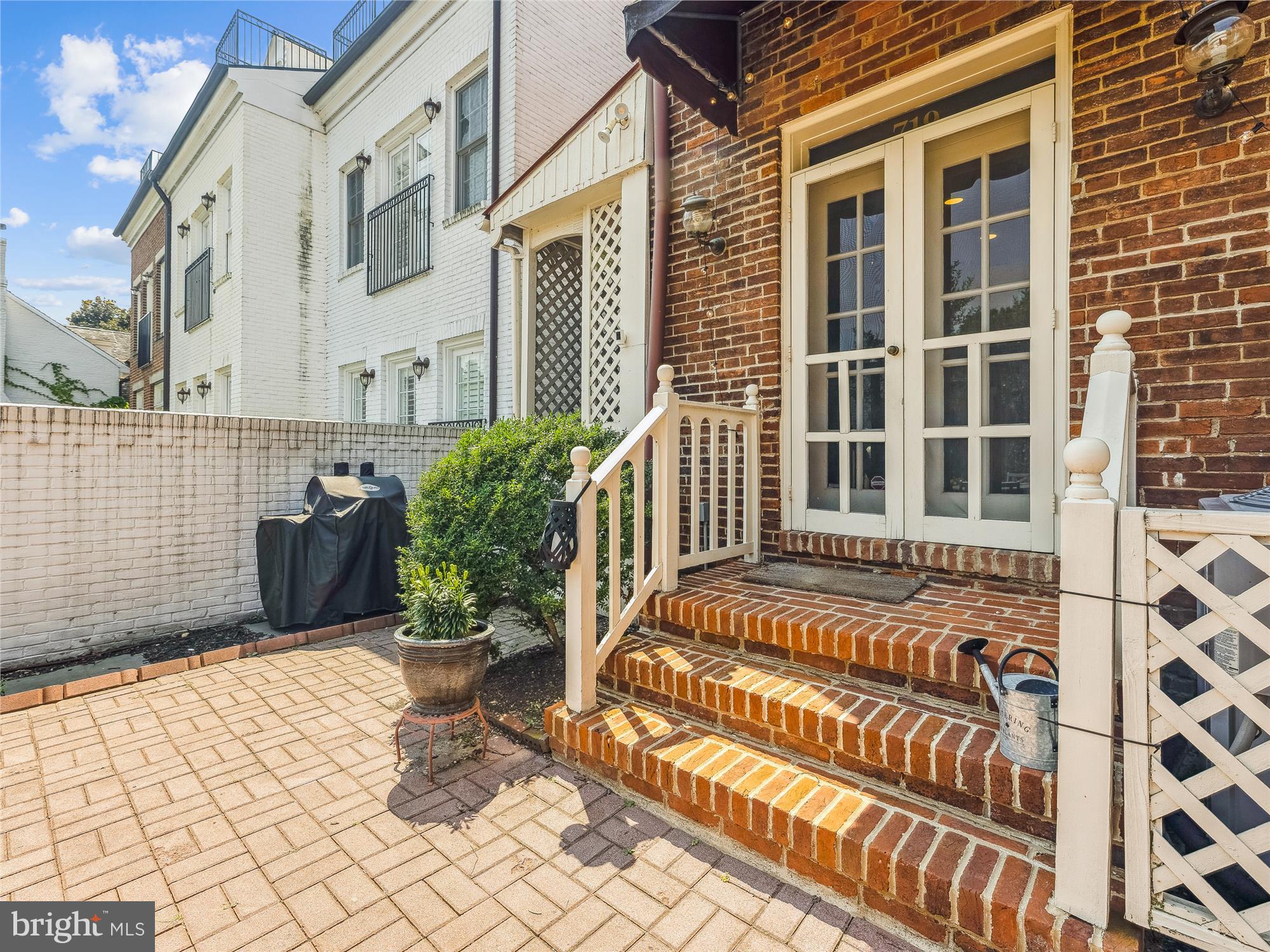 GOLDFARBS - Residential