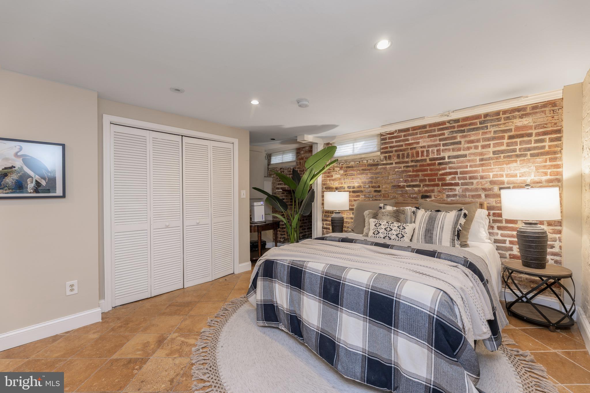 GOLDFARBS - Residential