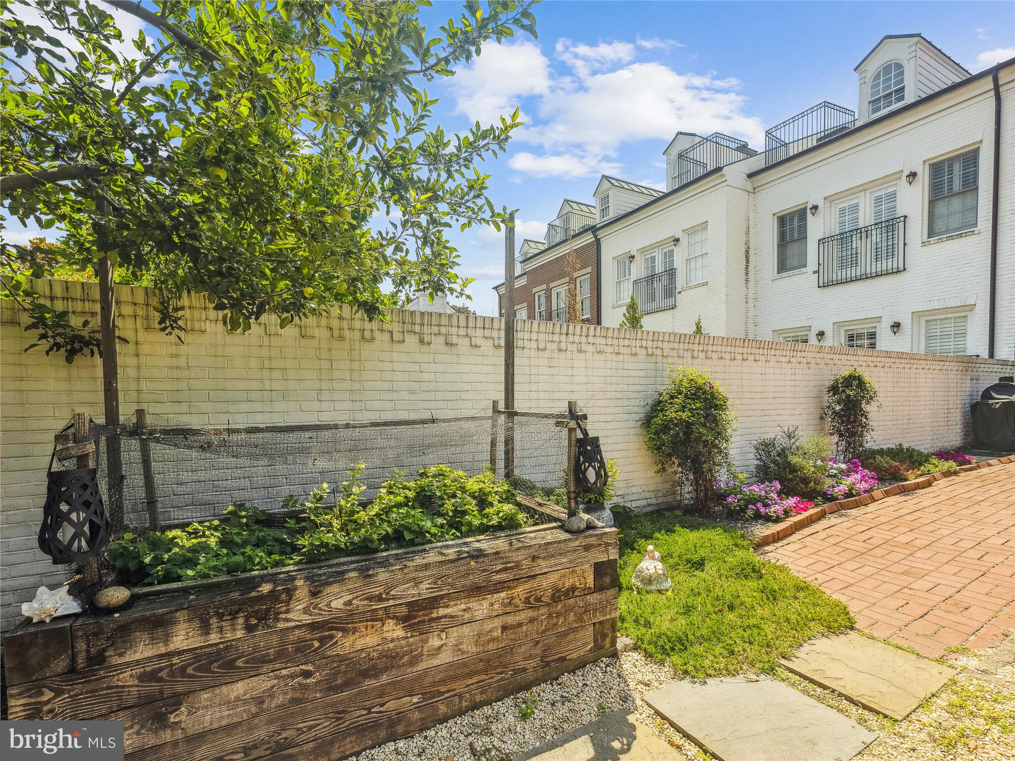 GOLDFARBS - Residential