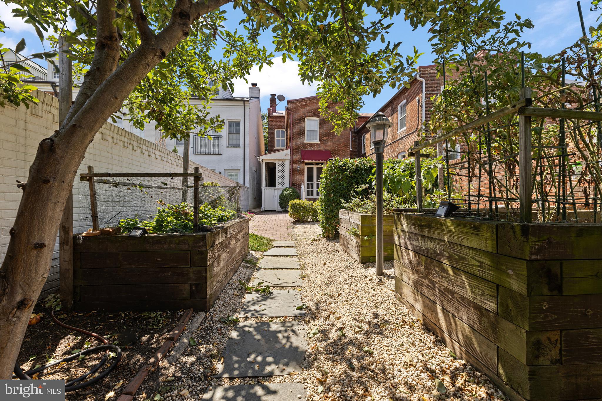 GOLDFARBS - Residential