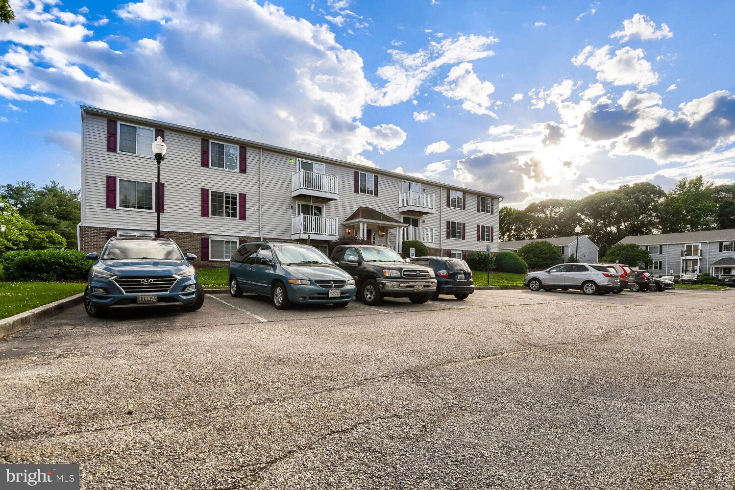 CHESTERFIELD GARDEN CONDOMINIUM - Residential