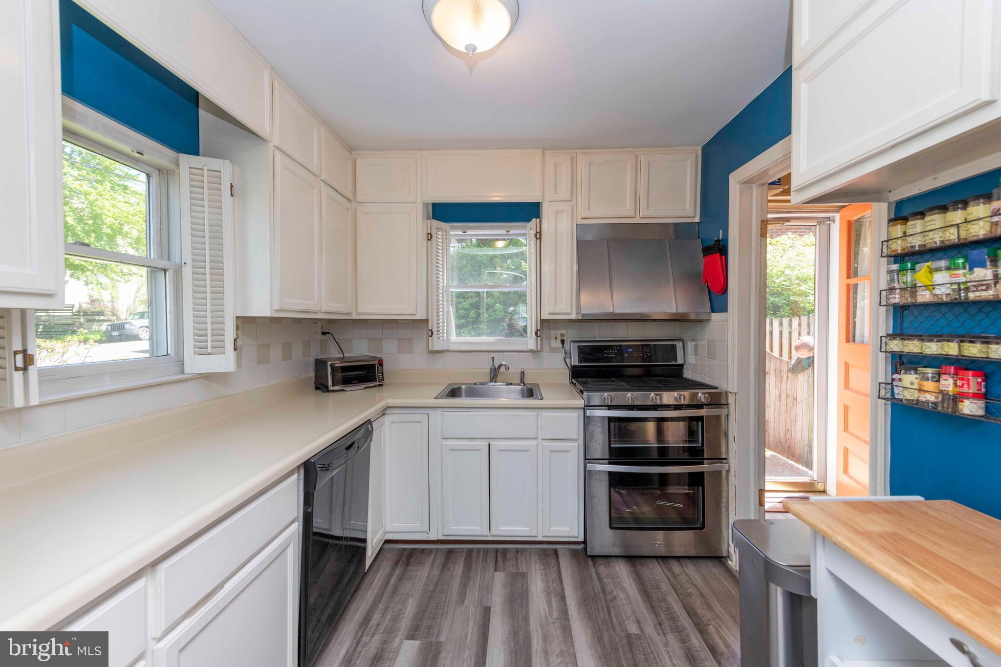 TARA - LEEWAY HEIGHTS - Residential Lease