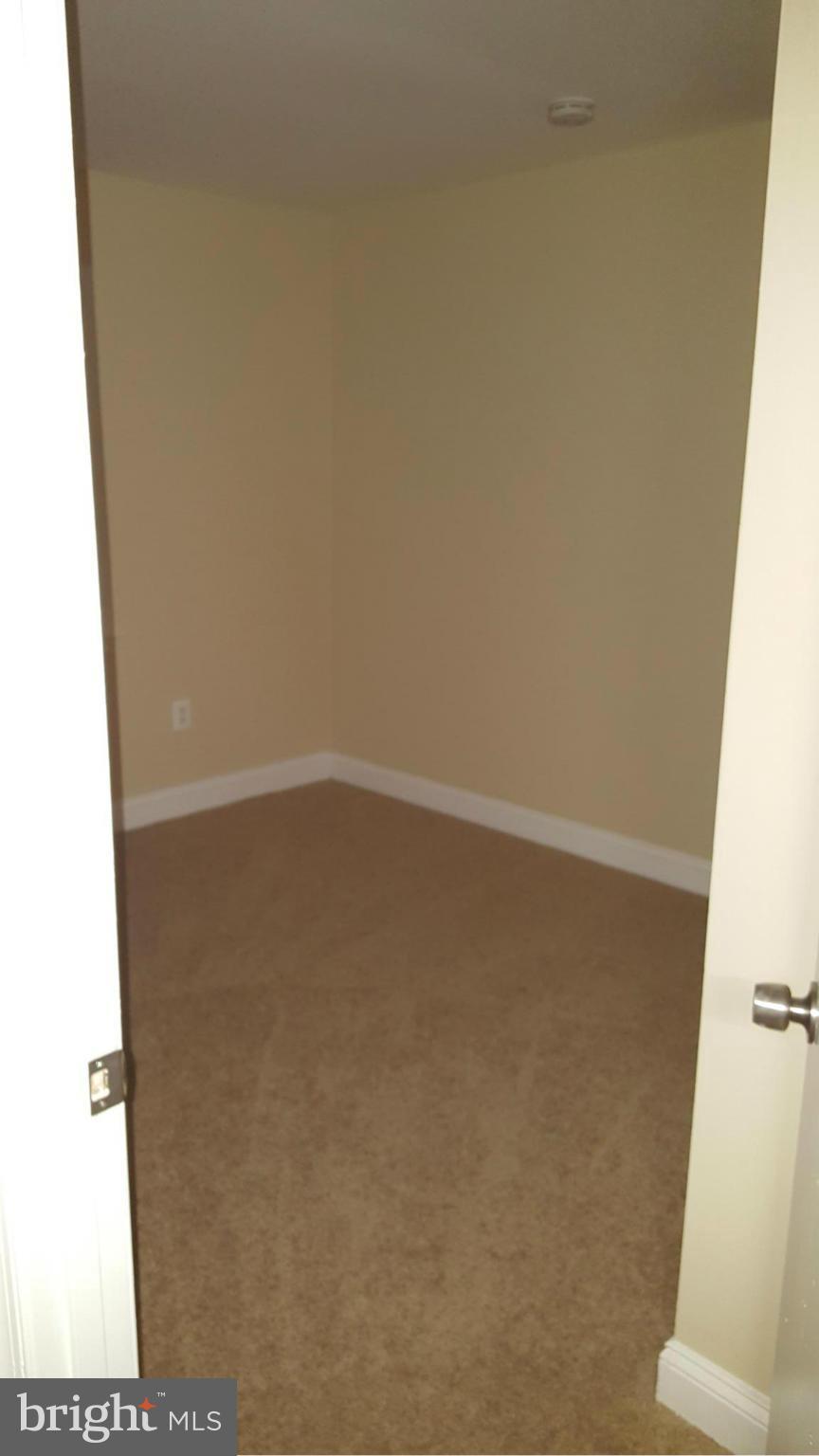 SNOWDEN OAKS - Residential