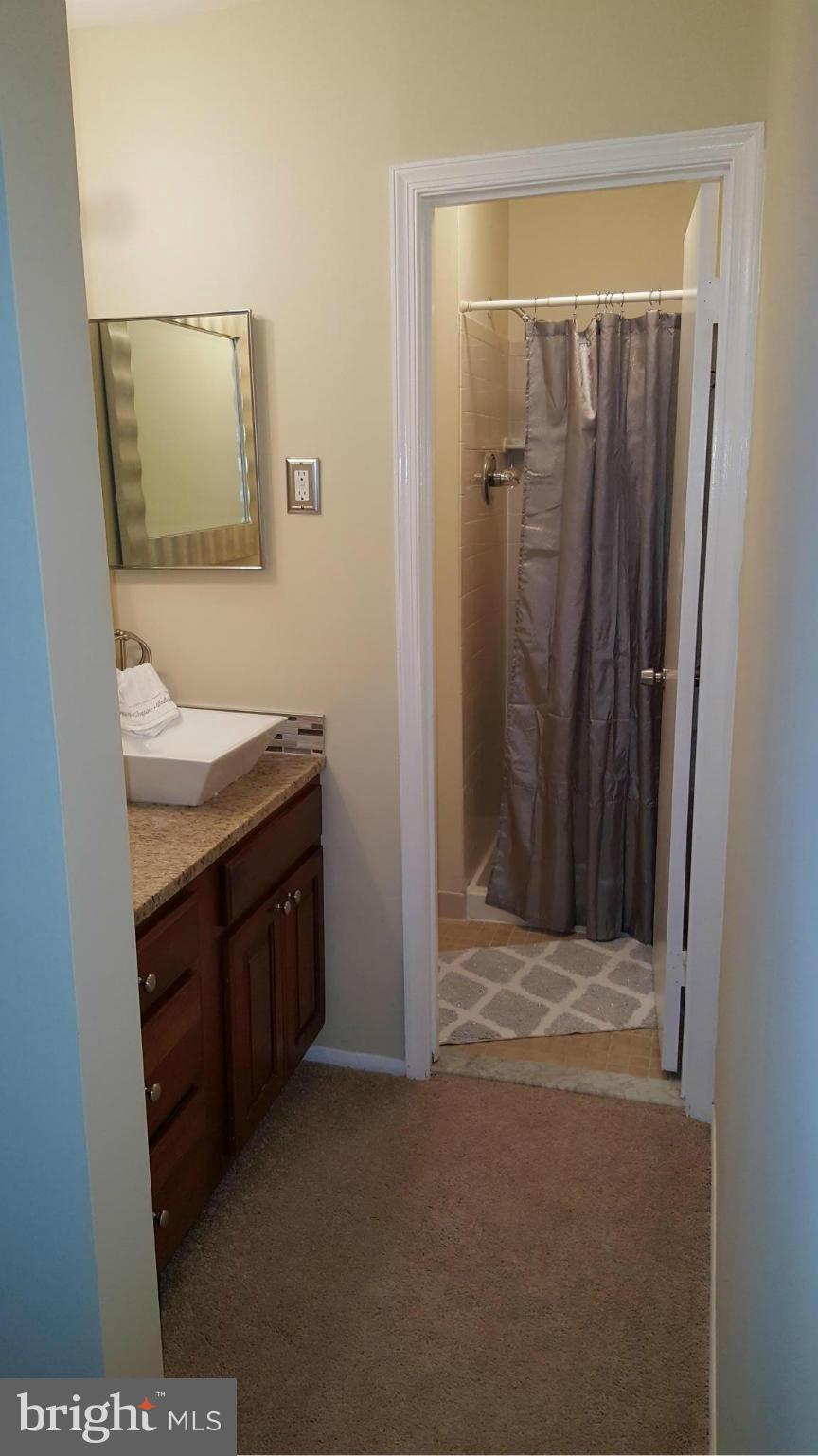 SNOWDEN OAKS - Residential