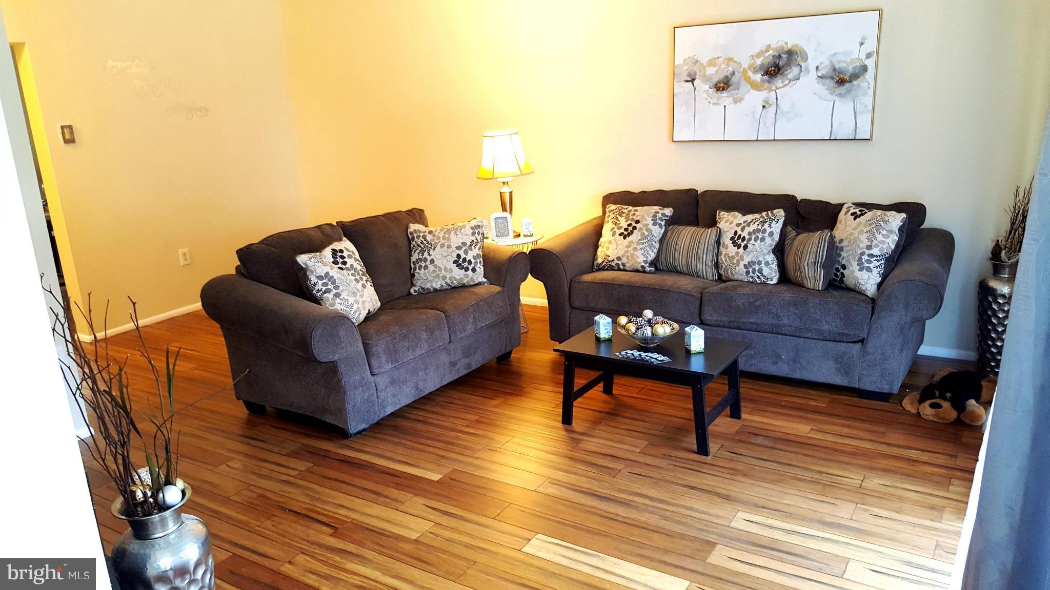 SNOWDEN OAKS - Residential