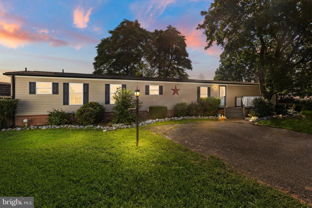 Photo of 31 Dusk Street, QUARRYVILLE, PA 17566 (MLS # PALA2074540)