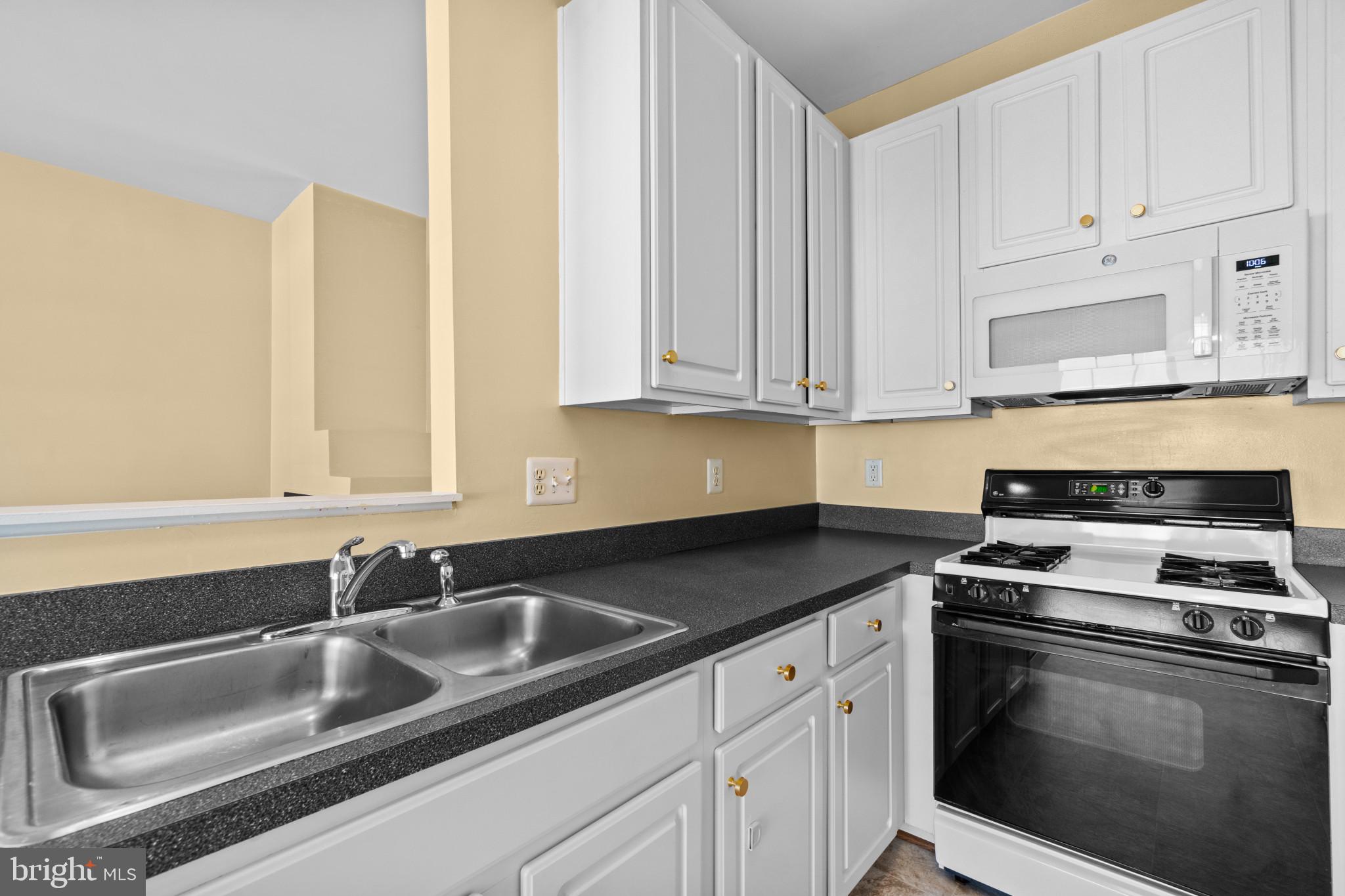 RIVER VILLAGE AT RUSSETT - Residential