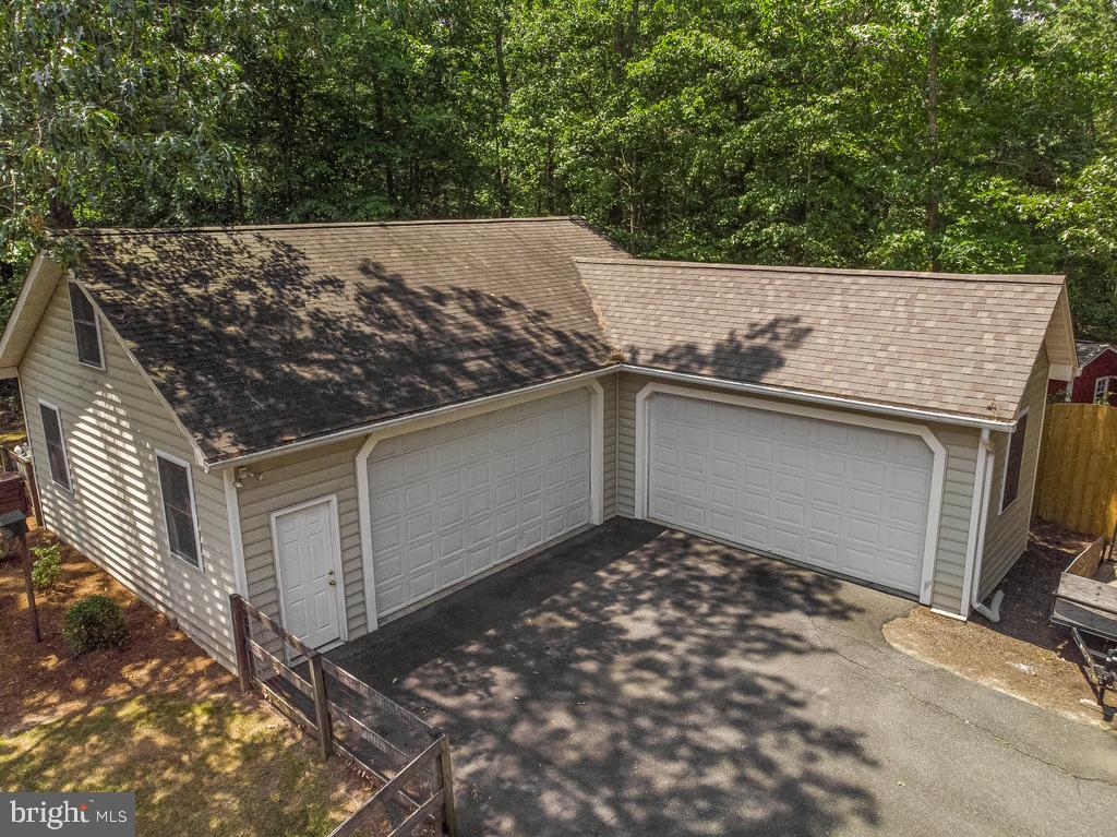 BARRINGTON WOODS - Residential