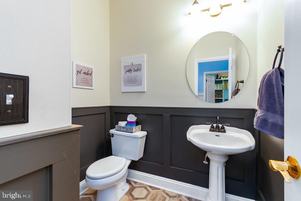 BARRINGTON WOODS - Residential