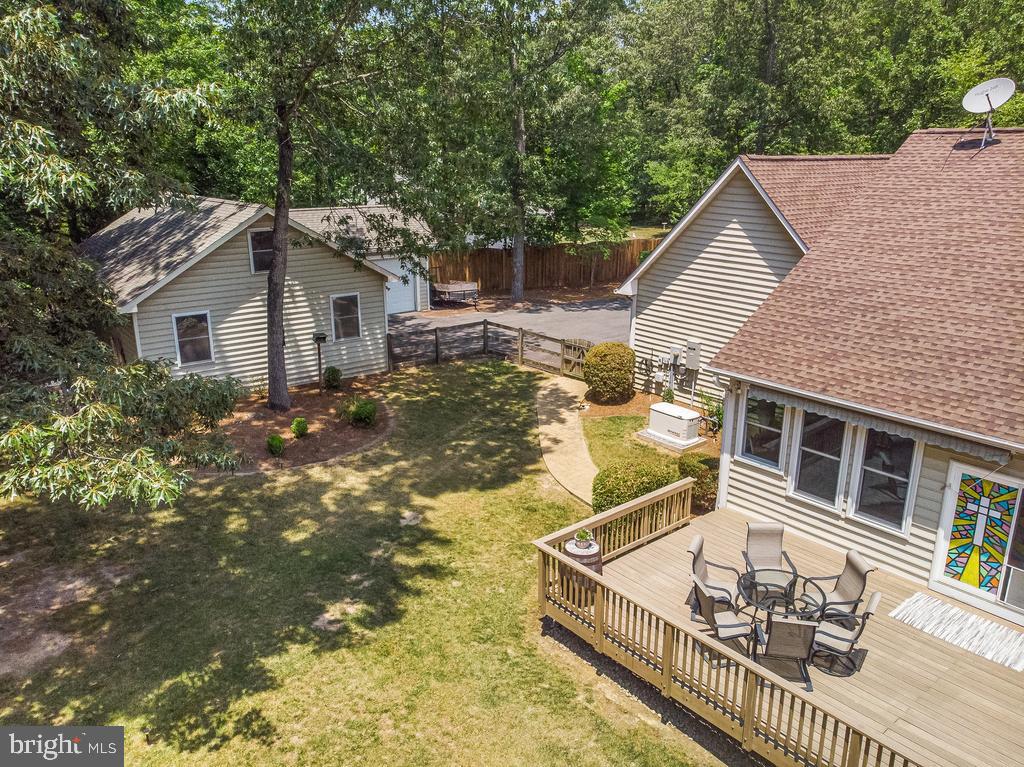 BARRINGTON WOODS - Residential