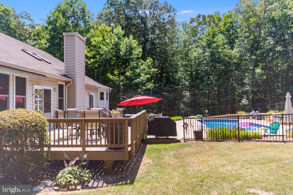 BARRINGTON WOODS - Residential