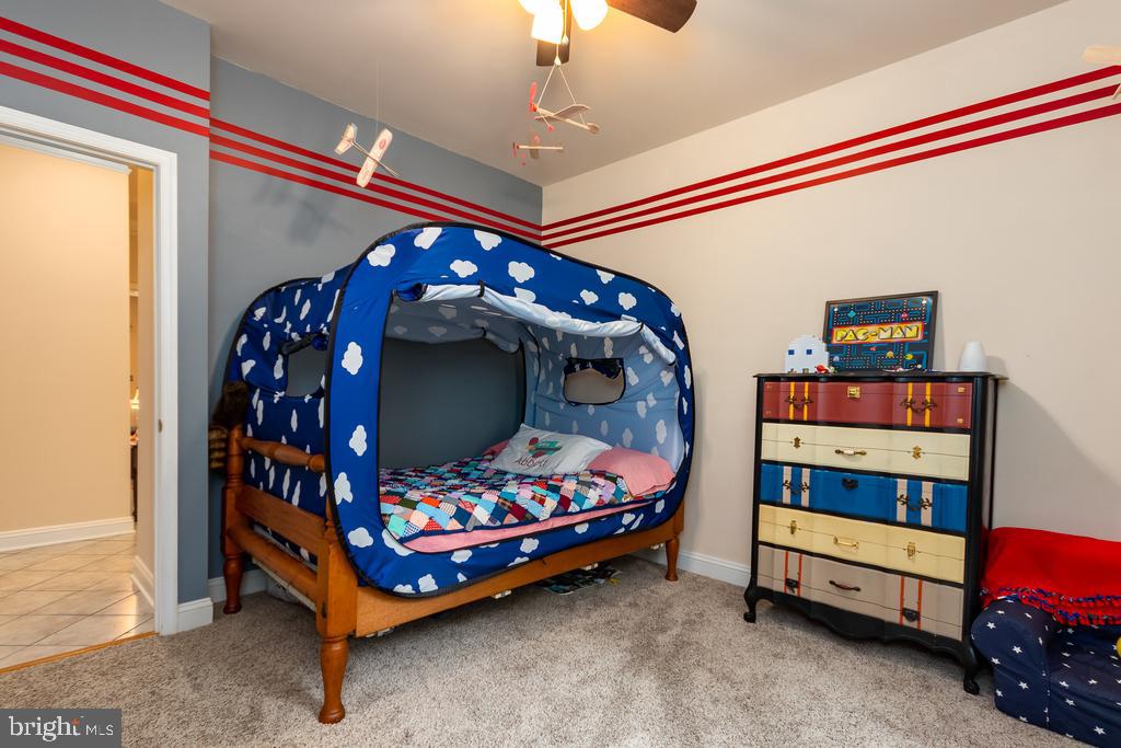 BARRINGTON WOODS - Residential