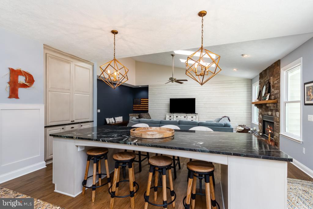 BARRINGTON WOODS - Residential