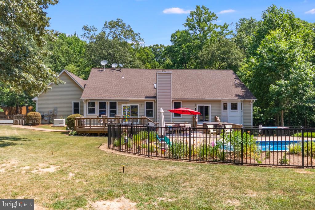 BARRINGTON WOODS - Residential