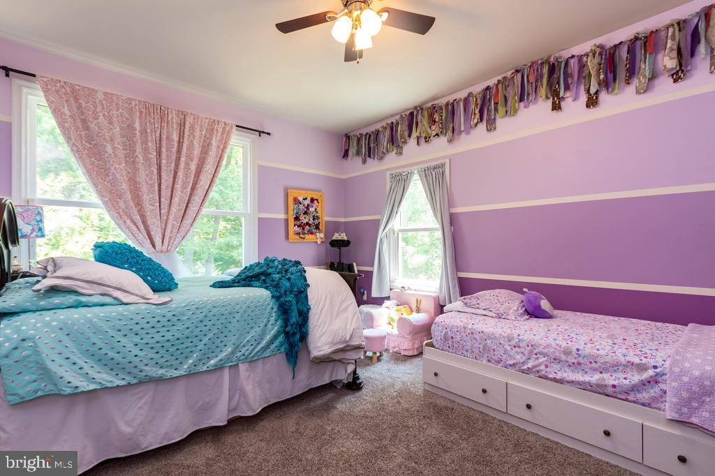 BARRINGTON WOODS - Residential