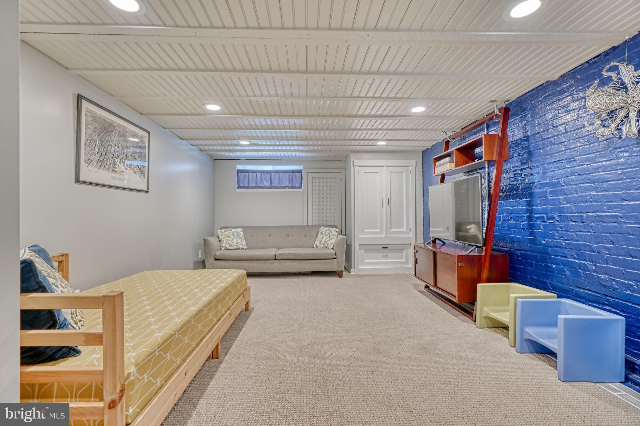 HIGHLANDTOWN - Residential