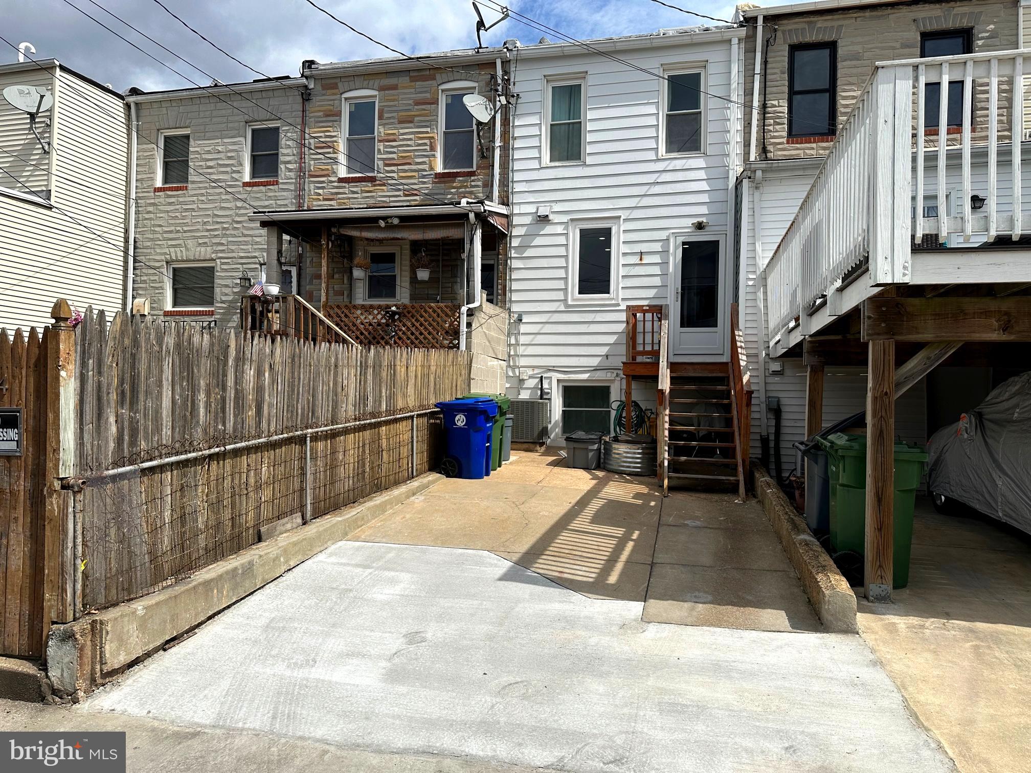 HIGHLANDTOWN - Residential