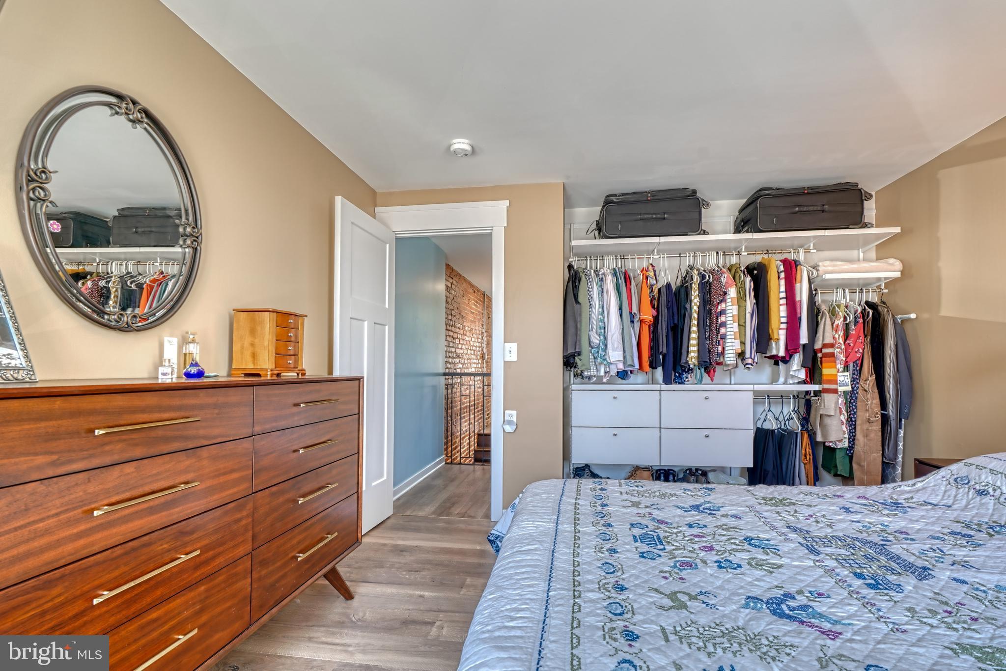 HIGHLANDTOWN - Residential