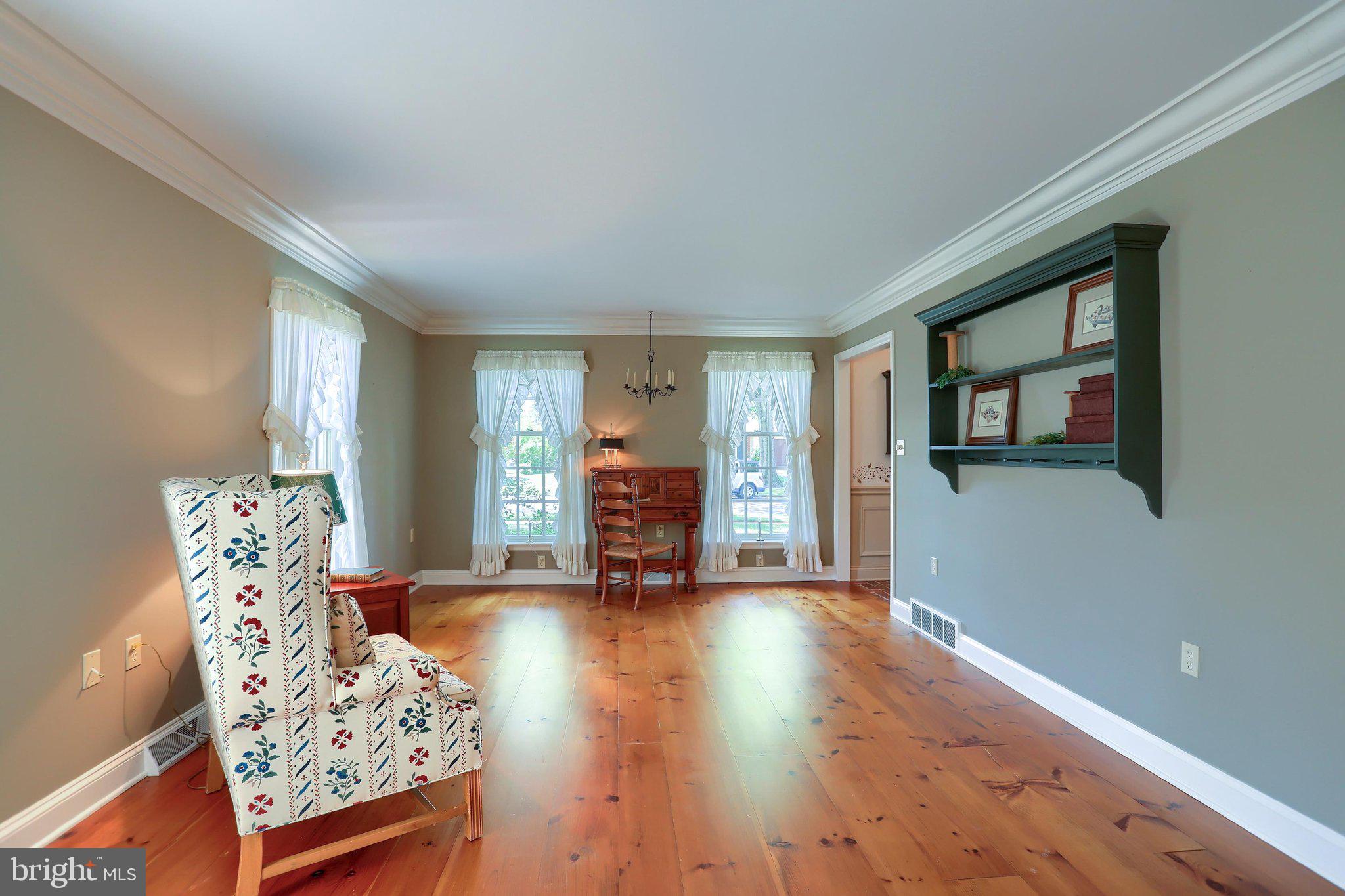 6105 WESTOVER DRIVE