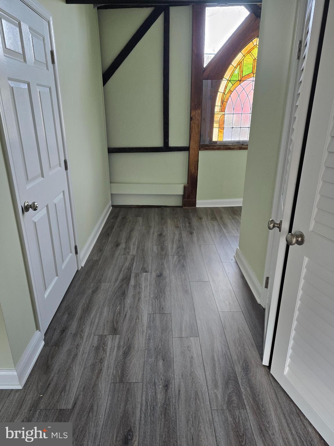 ROUND HILL - Residential Lease