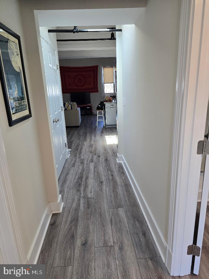 ROUND HILL - Residential Lease