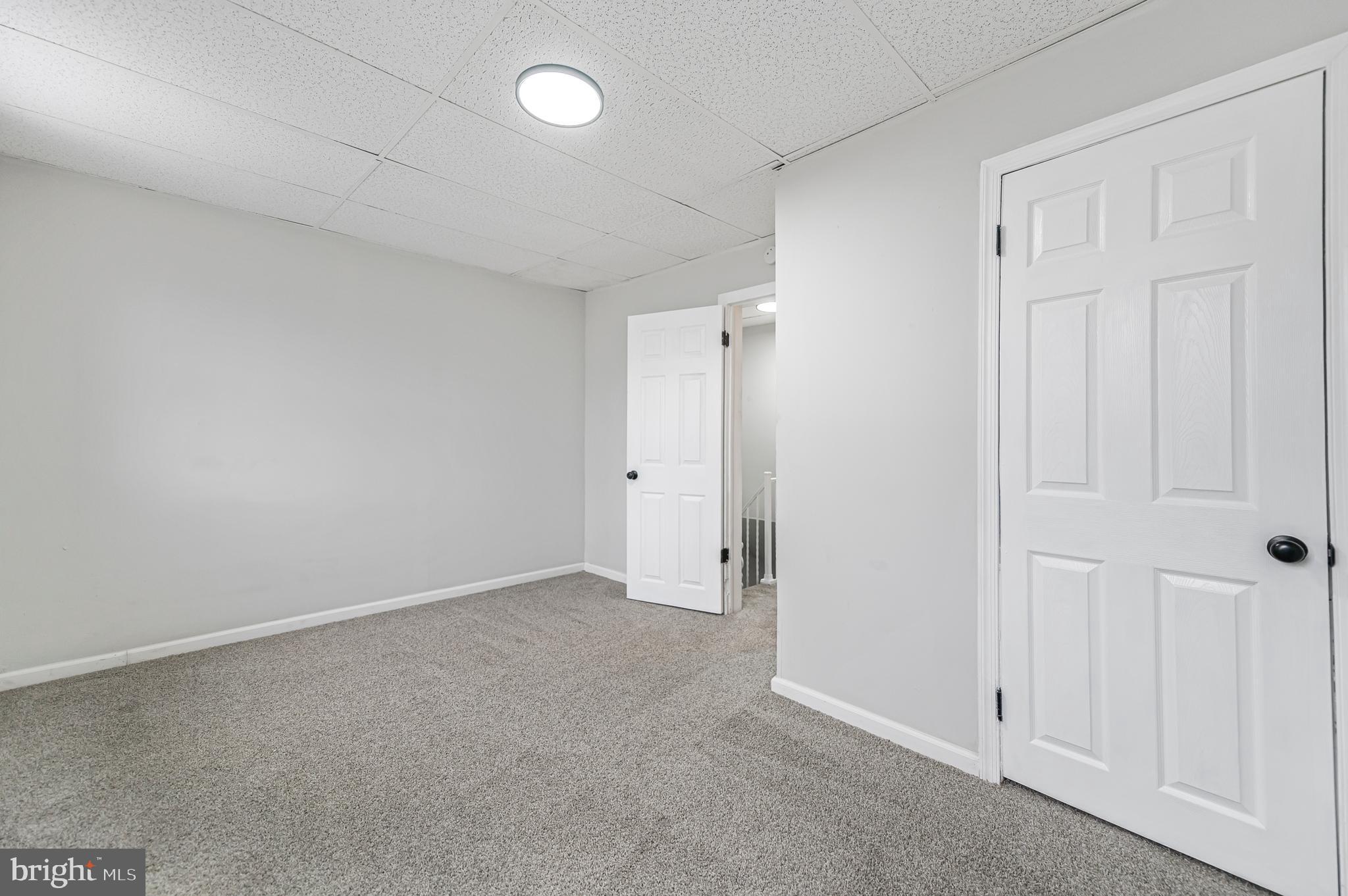 ELMWOOD PARK - Residential