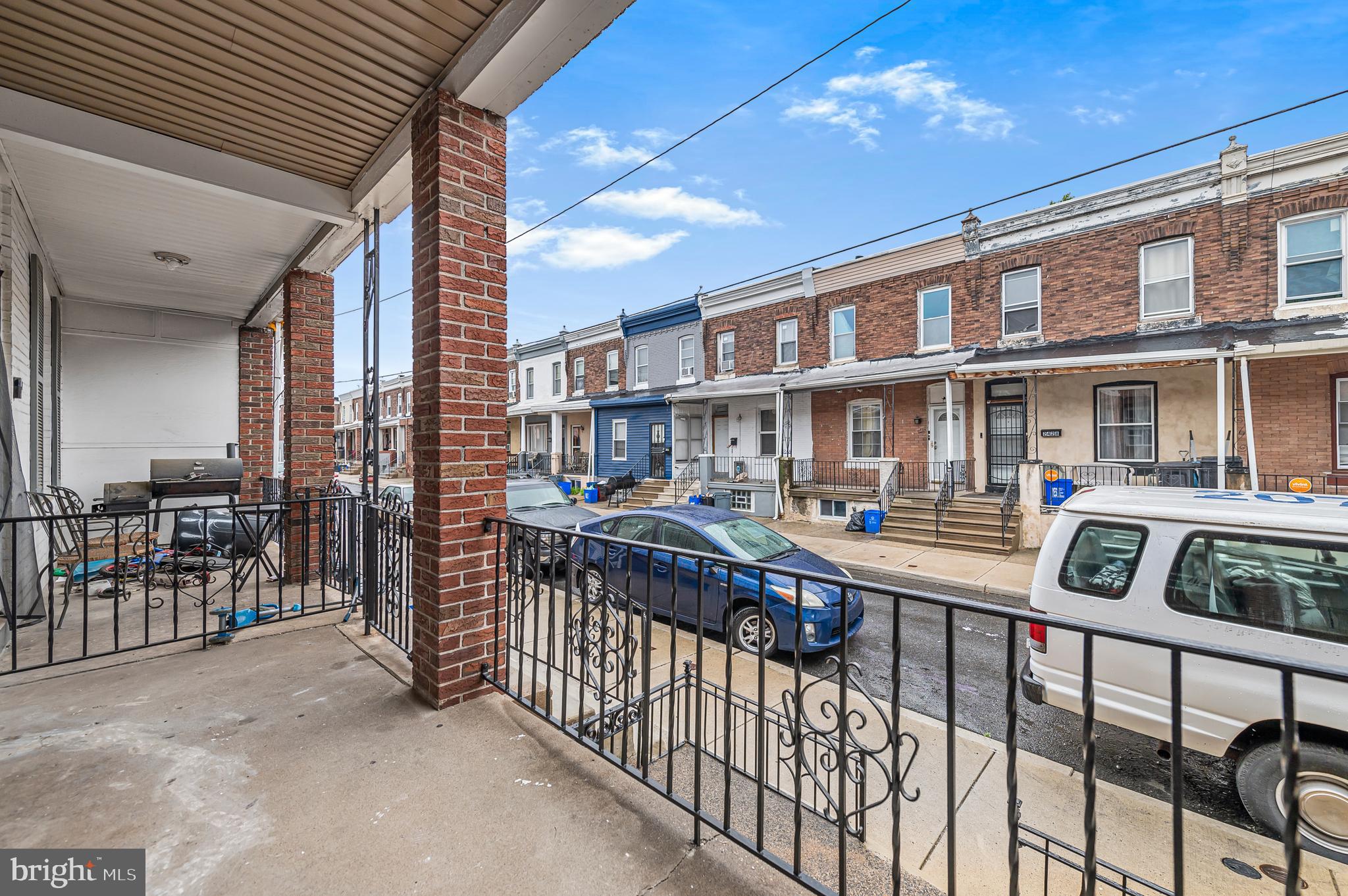 ELMWOOD PARK - Residential