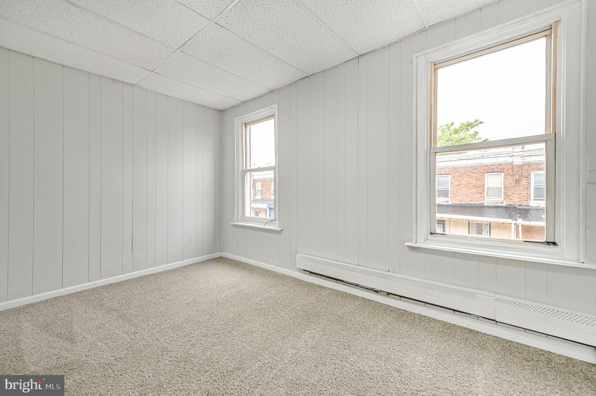 ELMWOOD PARK - Residential