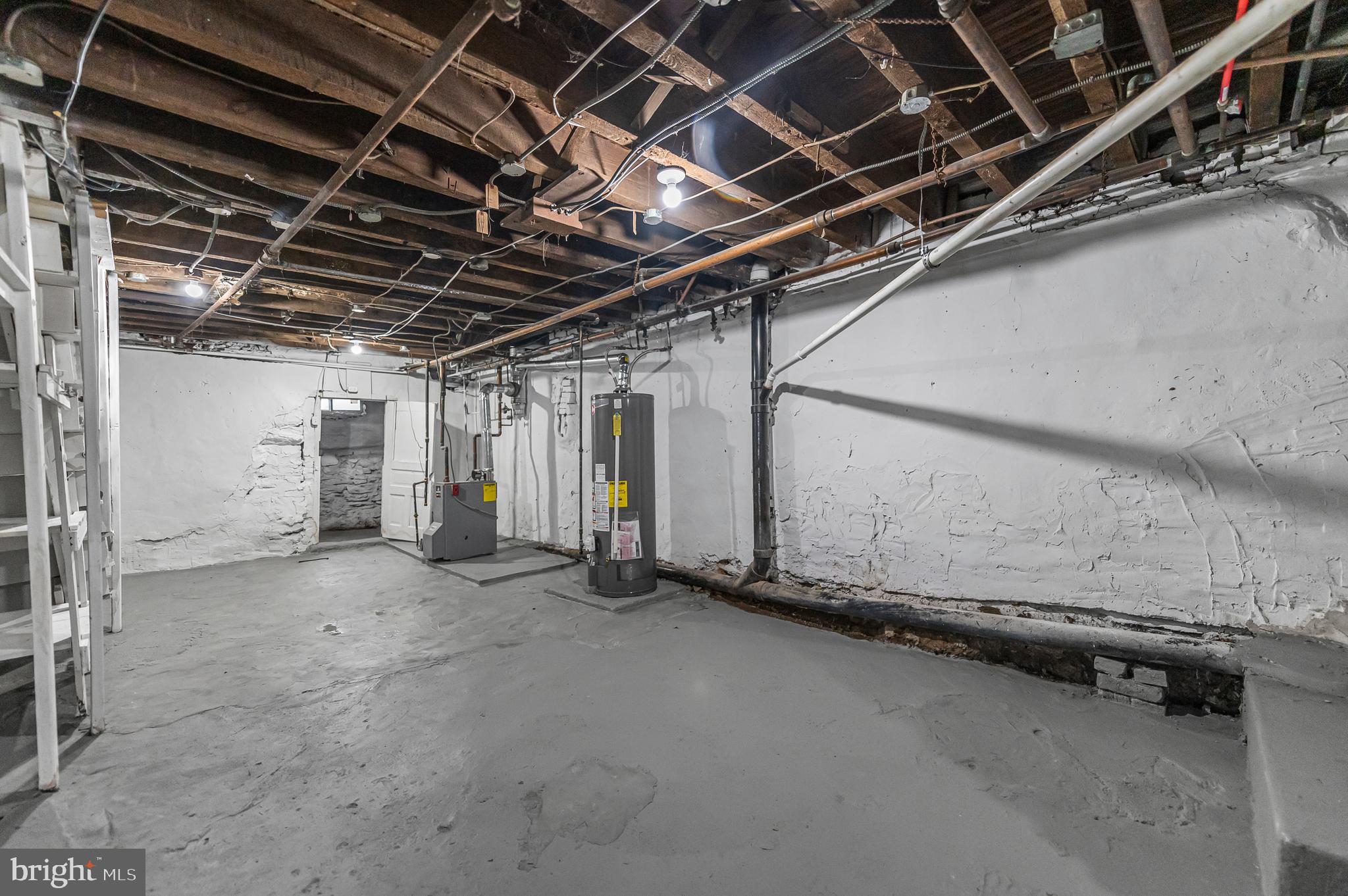 ELMWOOD PARK - Residential