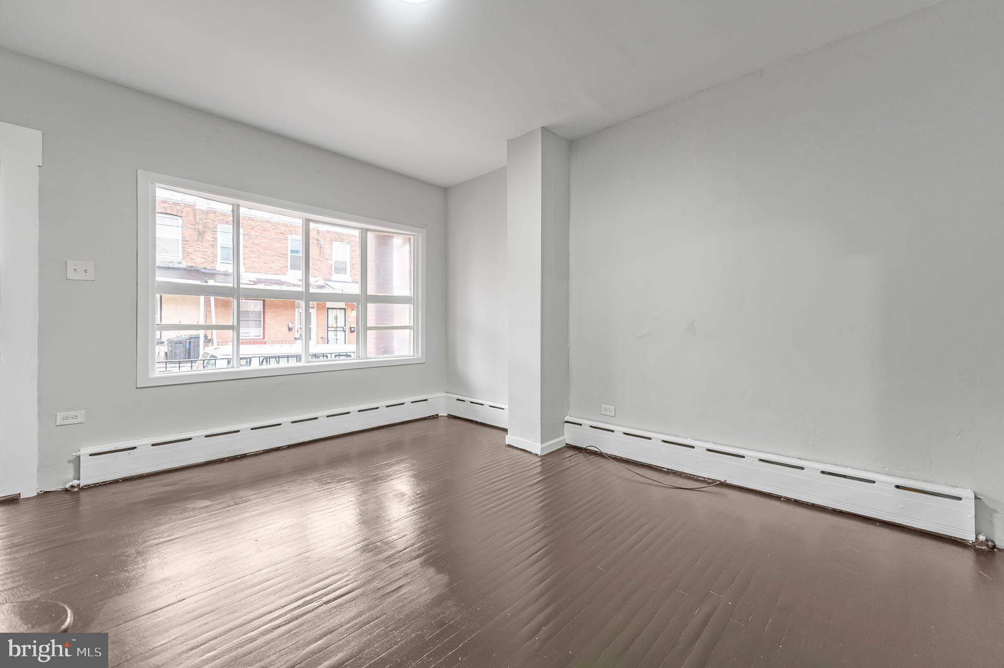 ELMWOOD PARK - Residential