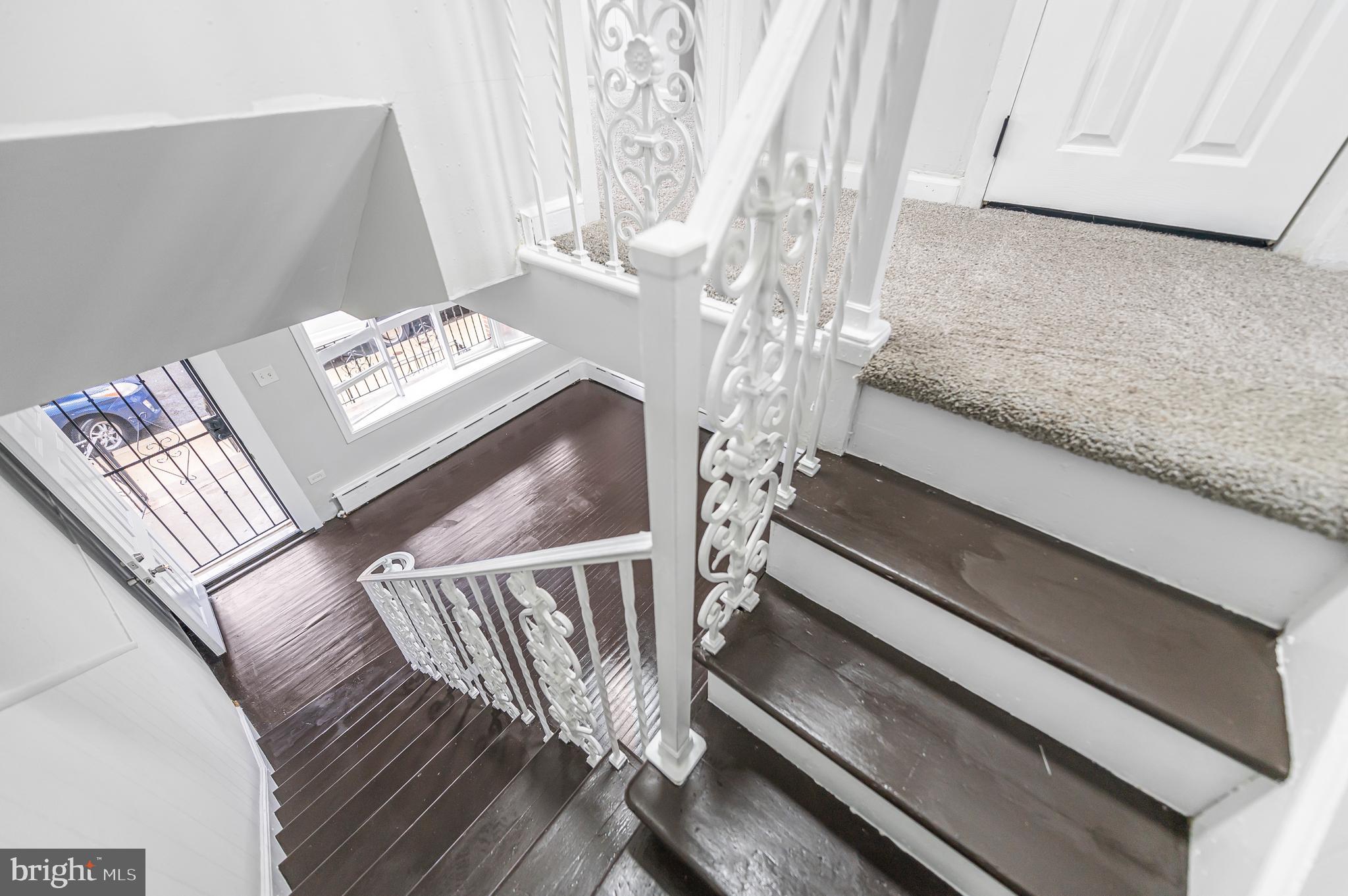 ELMWOOD PARK - Residential