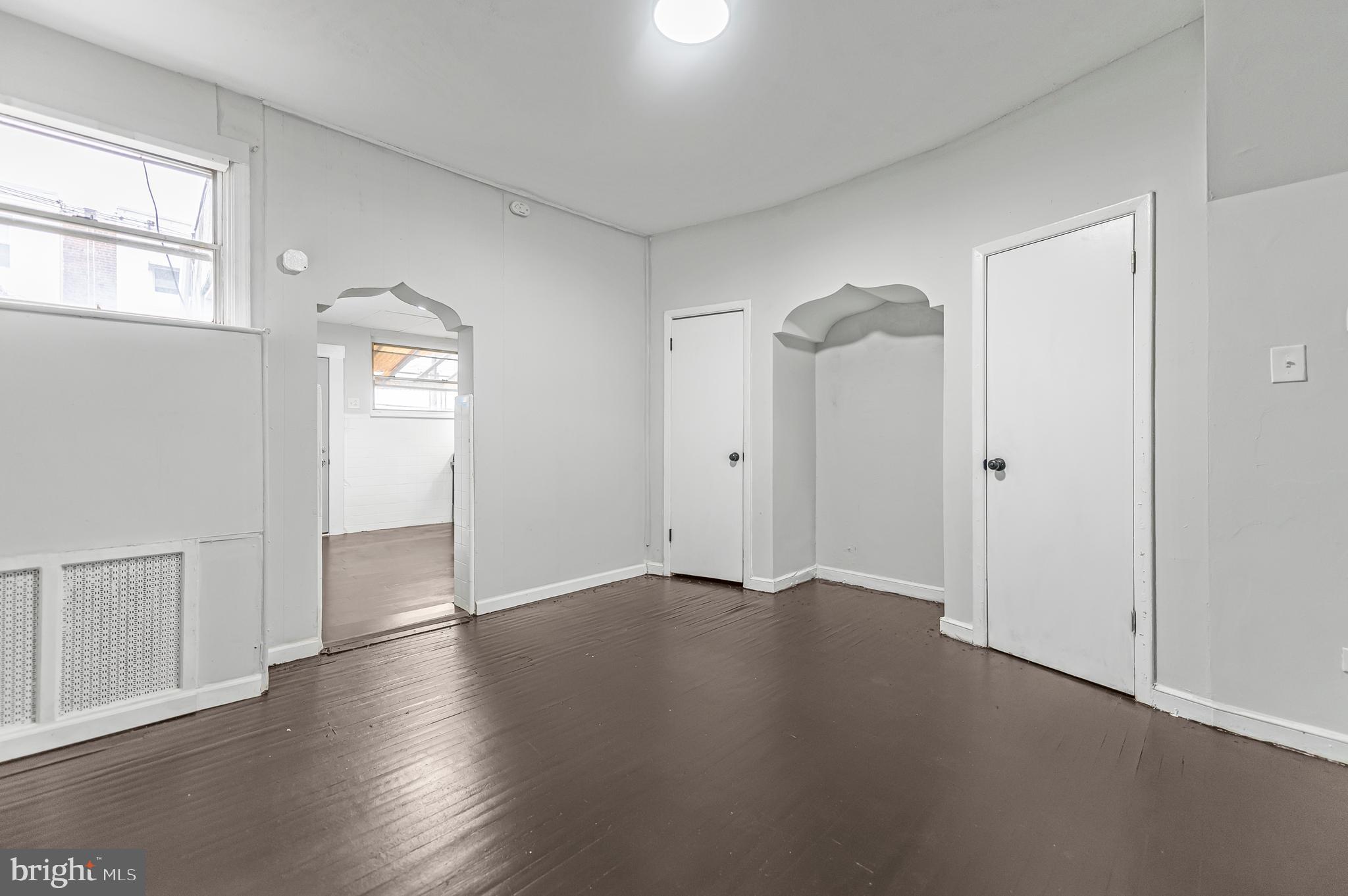 ELMWOOD PARK - Residential