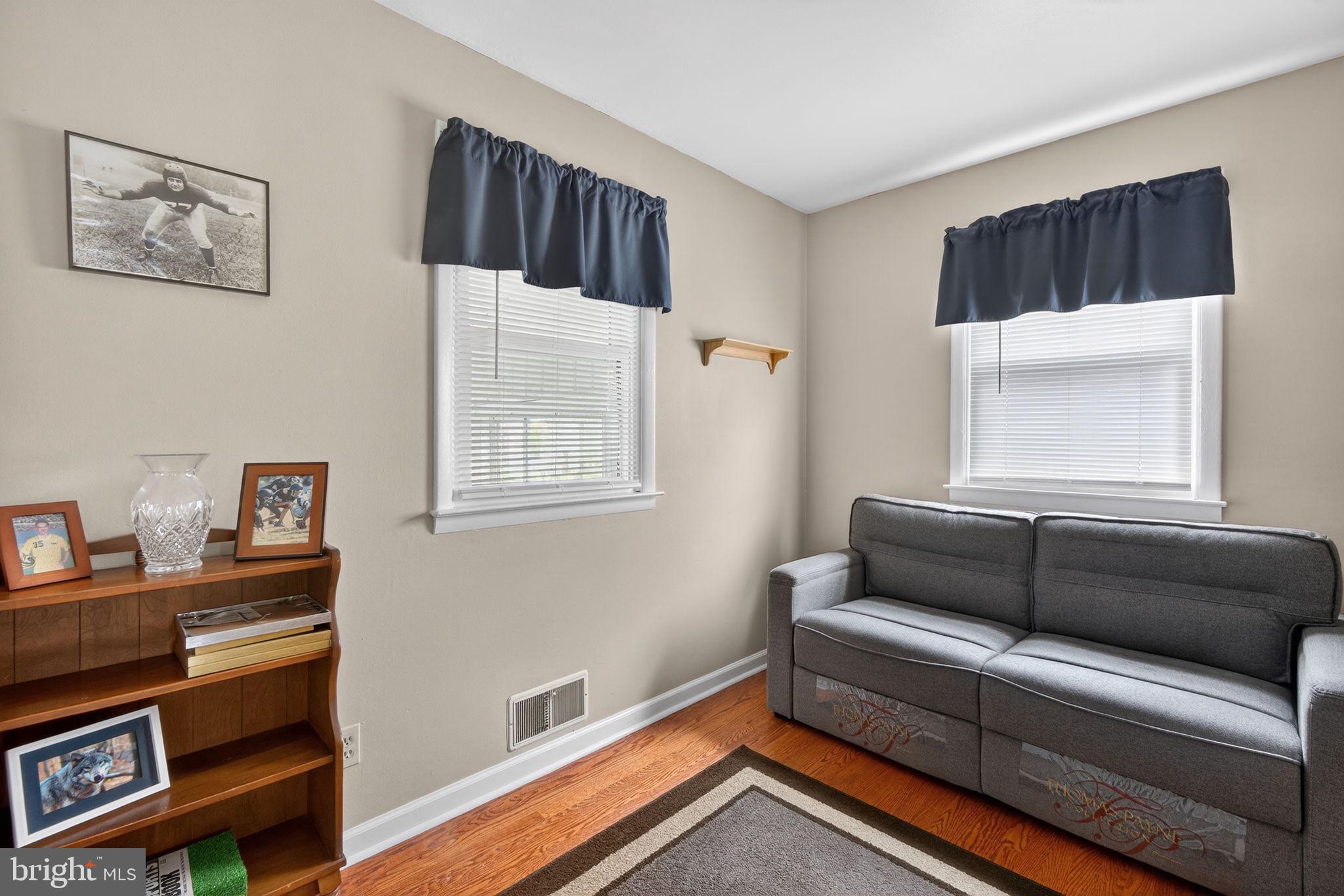 KELCHNER TERRACE - Residential