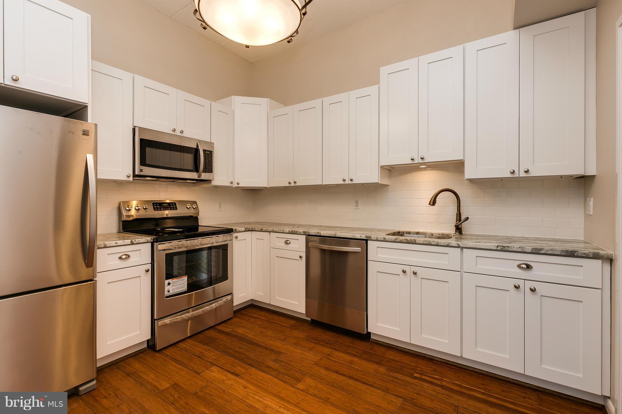 RESTON - Residential