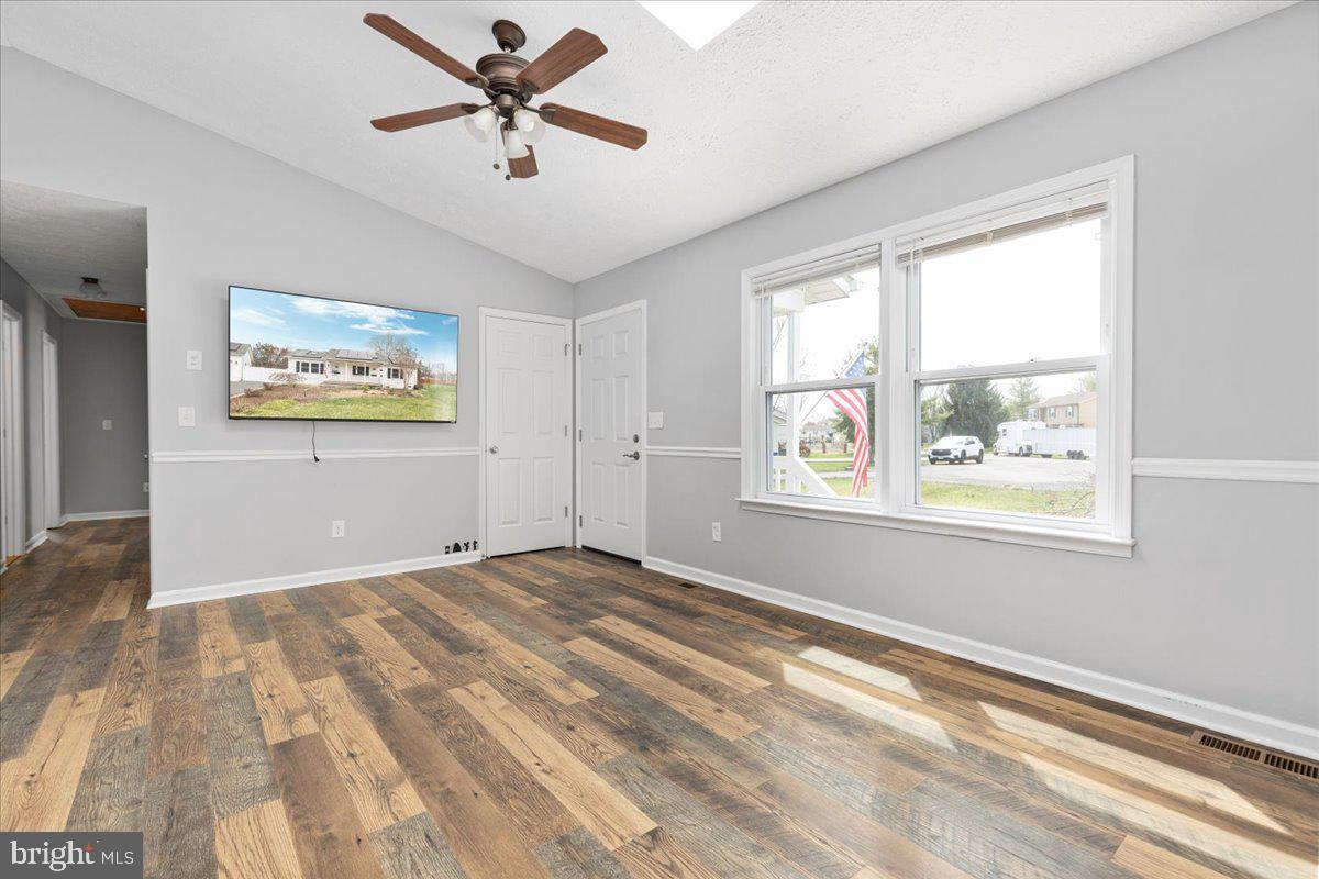 MEADOWBROOKE - Residential