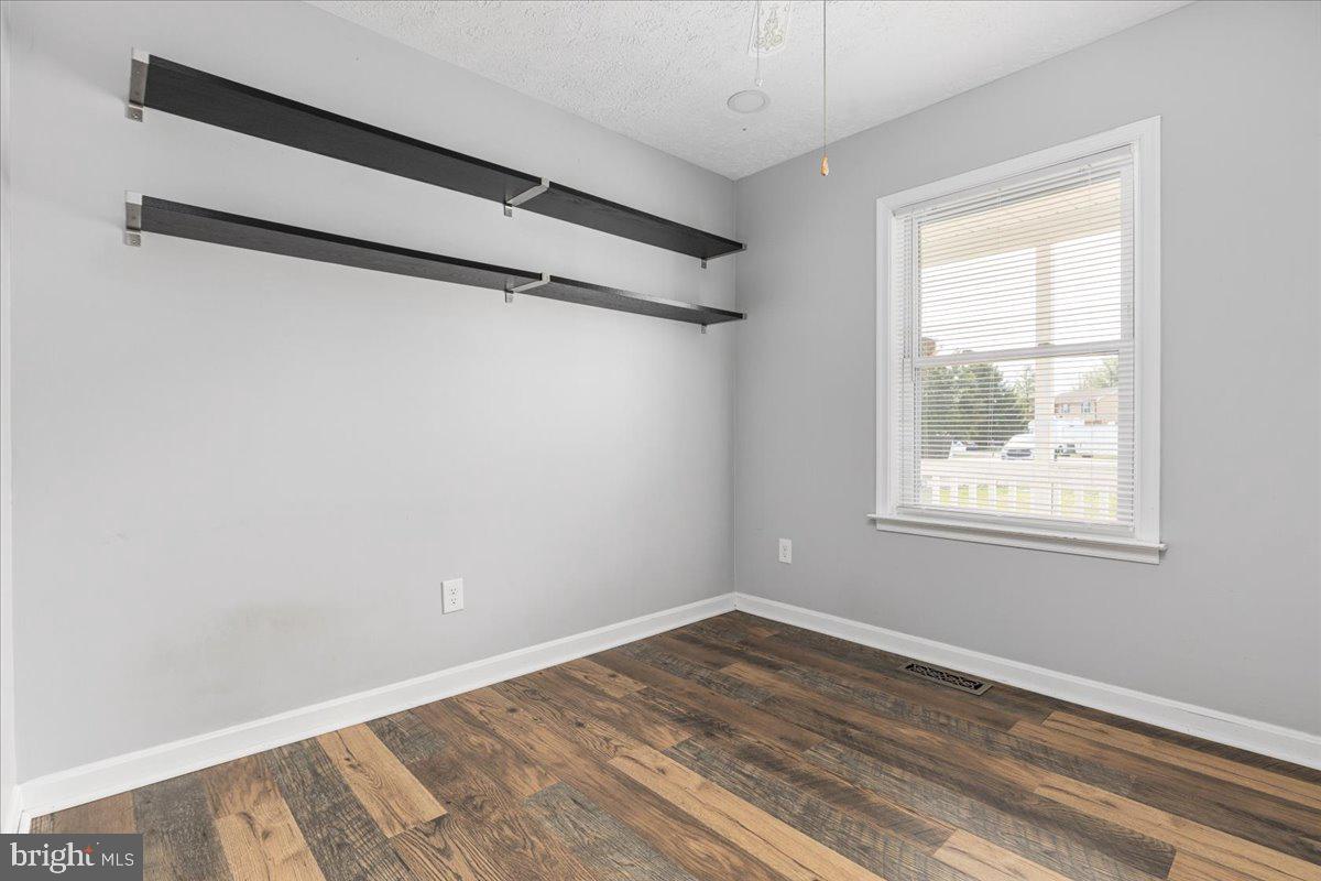 MEADOWBROOKE - Residential