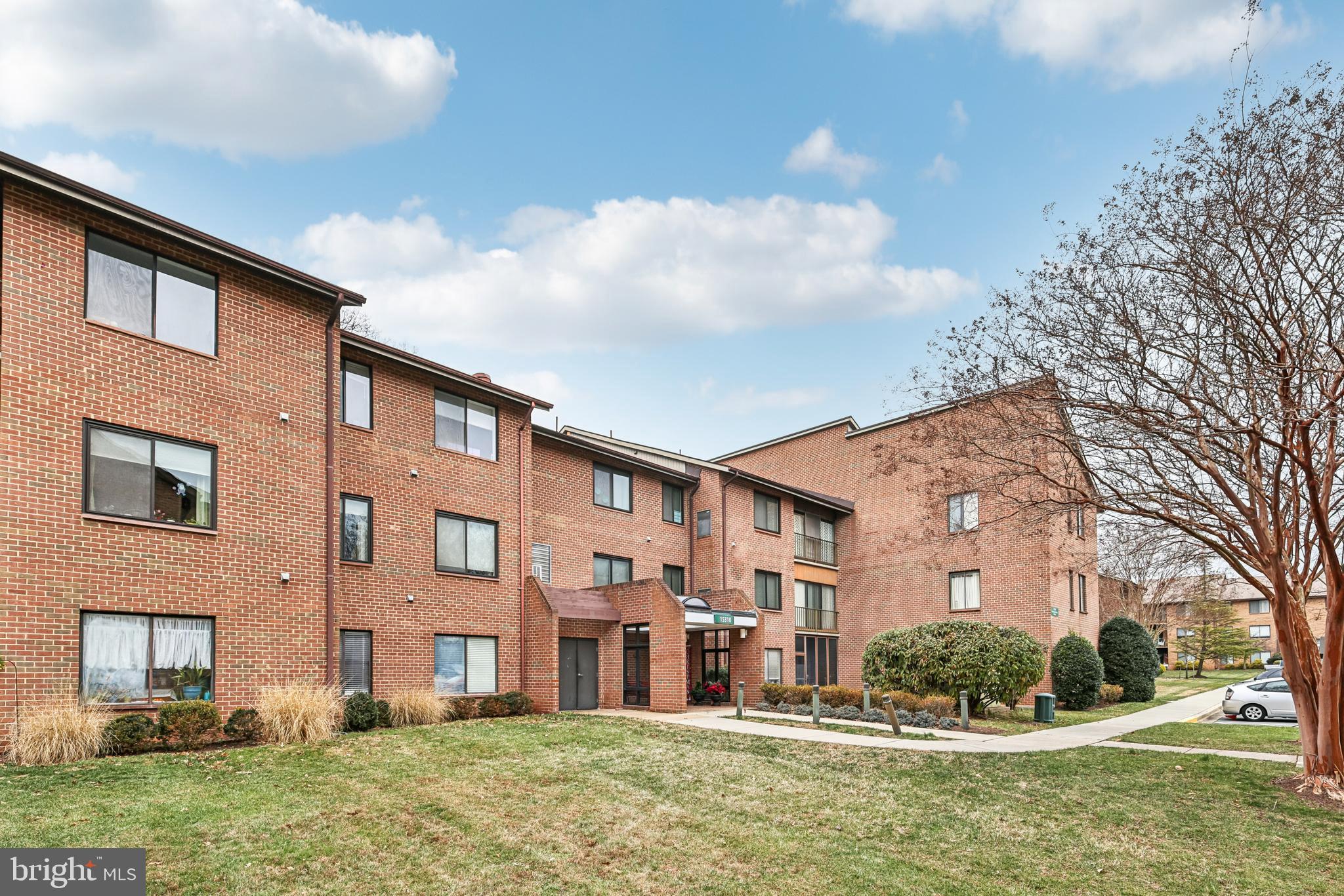 LEISURE WORLD - Residential