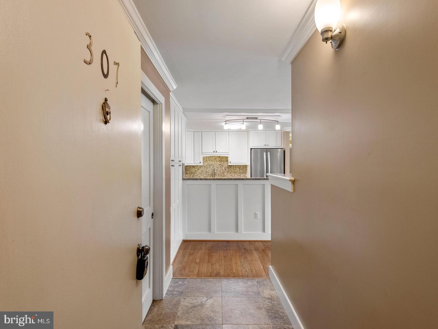 175 W KING STREET 307