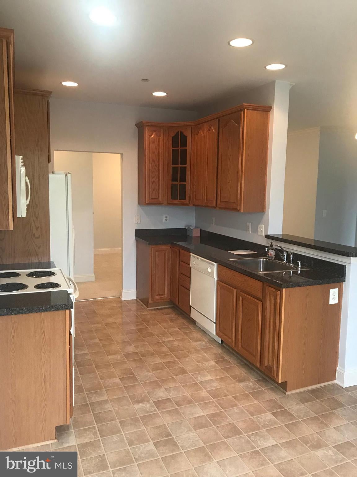 1604 MARTHA COURT 201