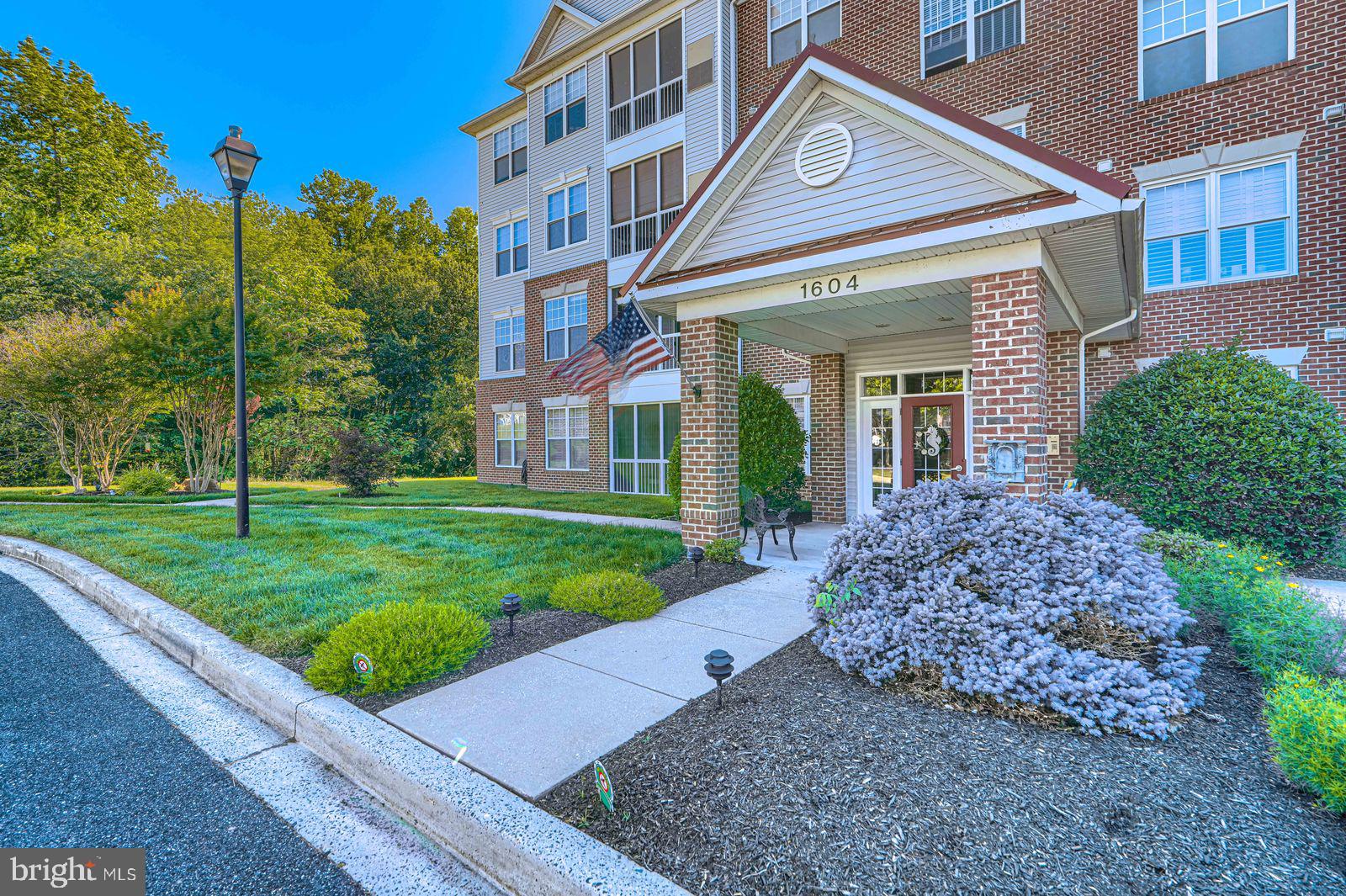 1604 MARTHA COURT 201