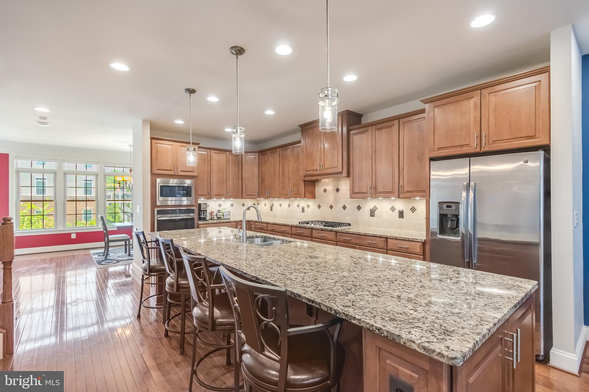 26065 HUNTWICK GLEN SQUARE