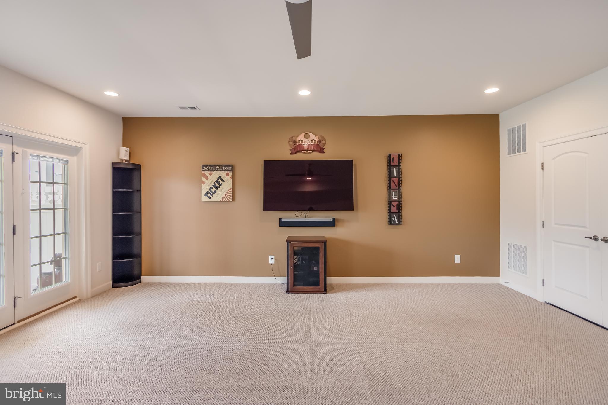 VIRGINIA MANOR TOWNHOMES - Residential