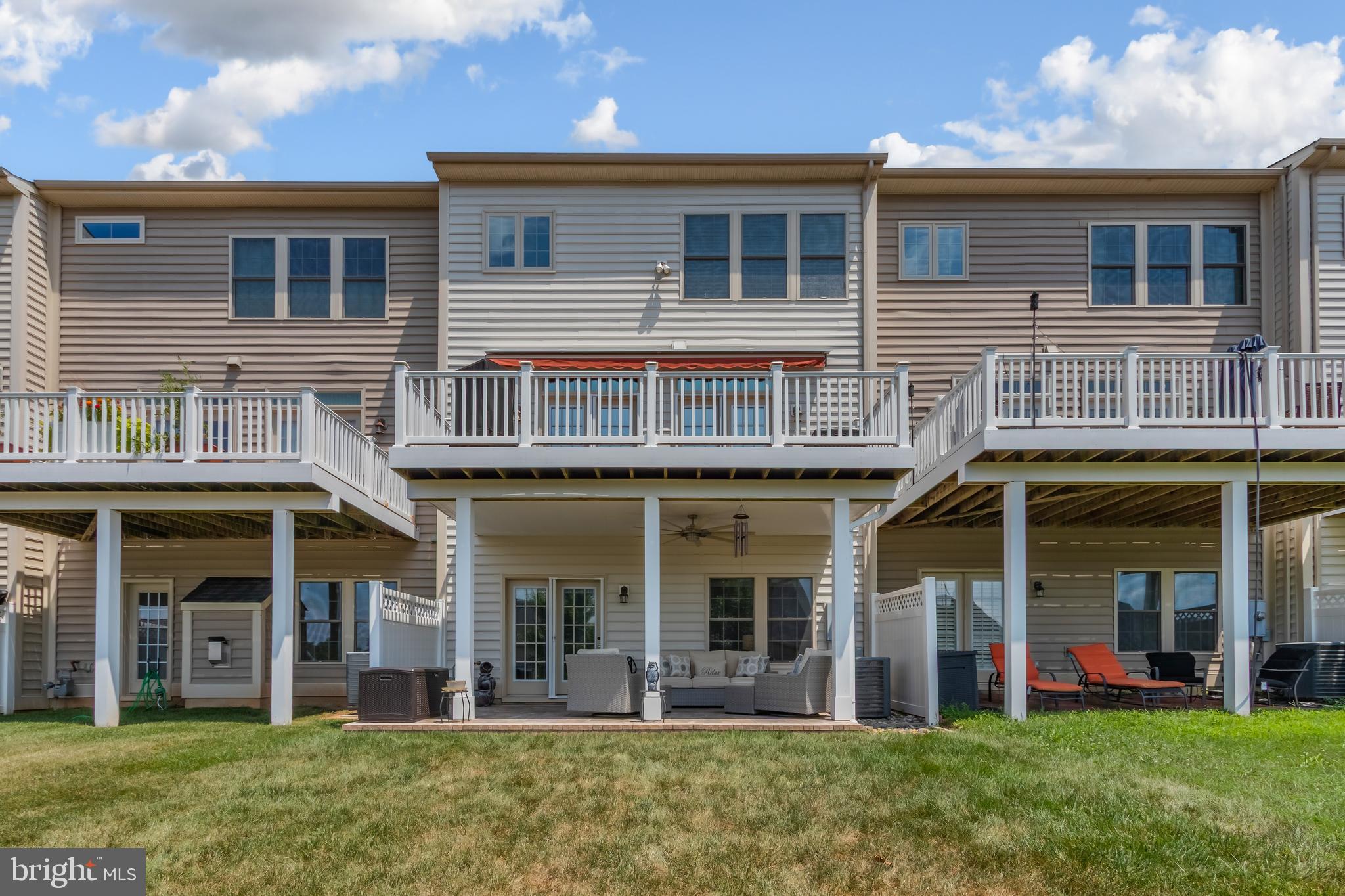 VIRGINIA MANOR TOWNHOMES - Residential