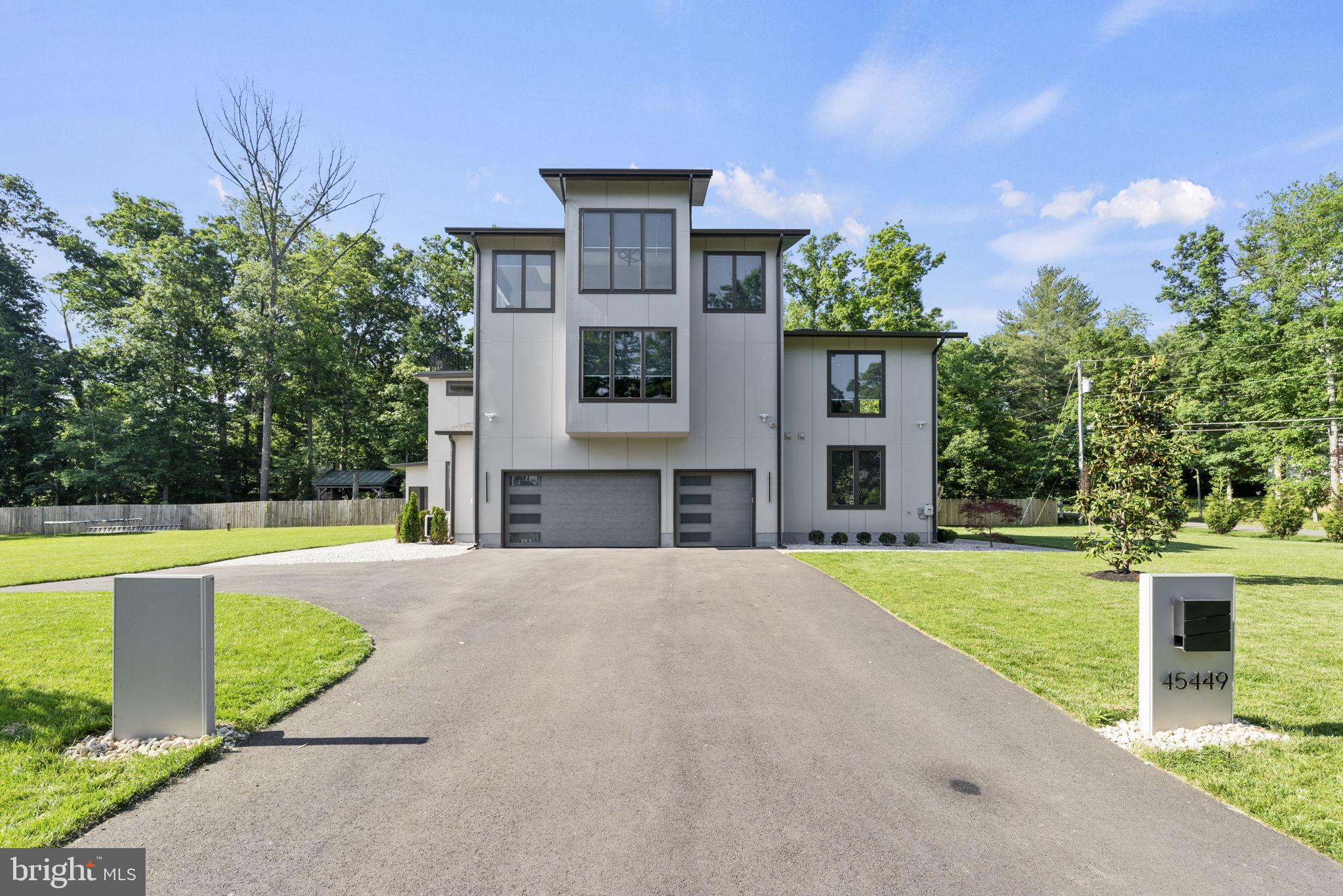 BROAD RUN FARMS - Residential